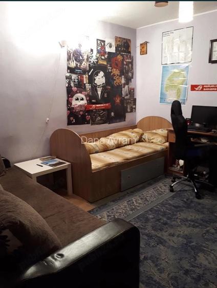 Garsonieră decomandată în Vitan