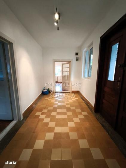 Casă cu 3 camere cu Teren 255 Mp în Central