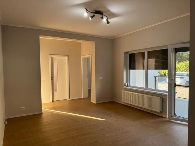 Apartament cu 3 camere decomandat în Giroc