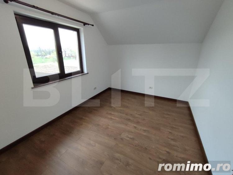 Casă cu 4 camere cu Teren 2500 Mp în Horodnic