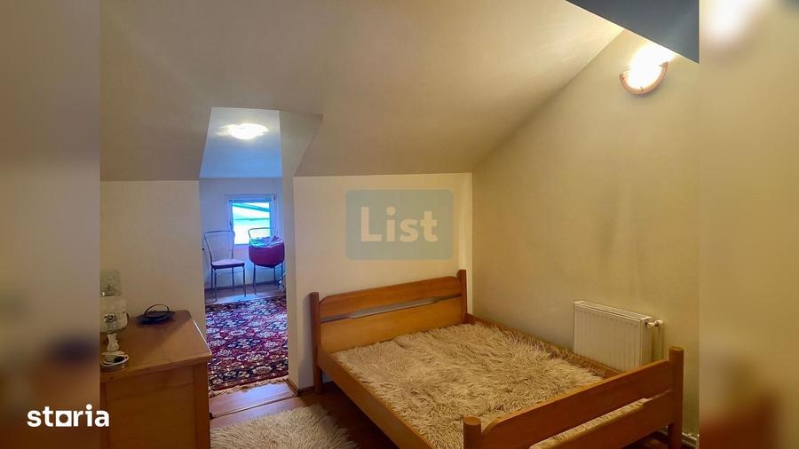 Casă cu 8 camere cu Teren 20 Mp în Mircea Vodă