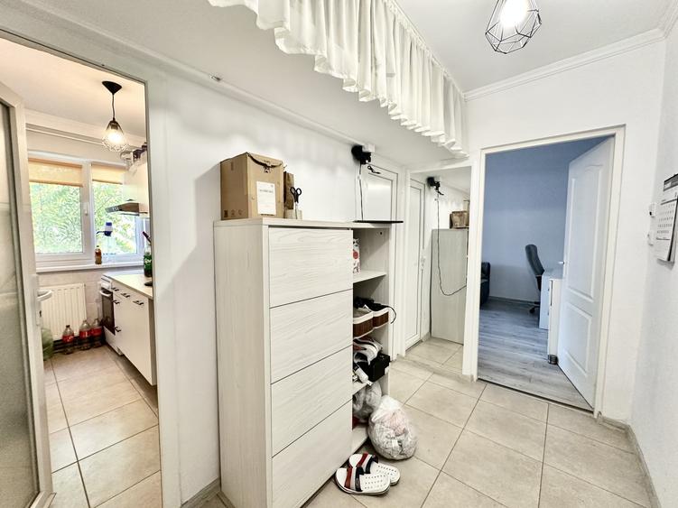 Apartament cu 2 camere semidecomandat, mobilat în Spitalul Județean