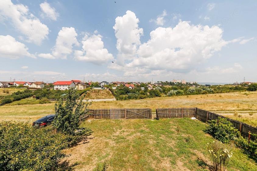 Casă cu 3 camere cu Teren 705 Mp în Craiovei