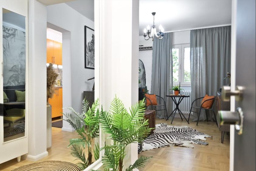 Apartament cu 2 camere semidecomandat în 1 Decembrie 1918