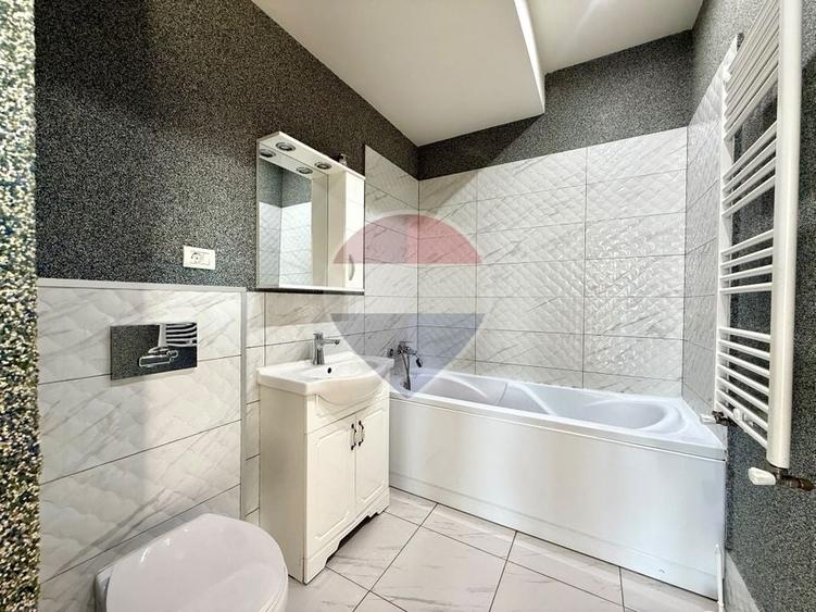 Apartament cu 3 camere decomandat, mobilat în Cumpăna