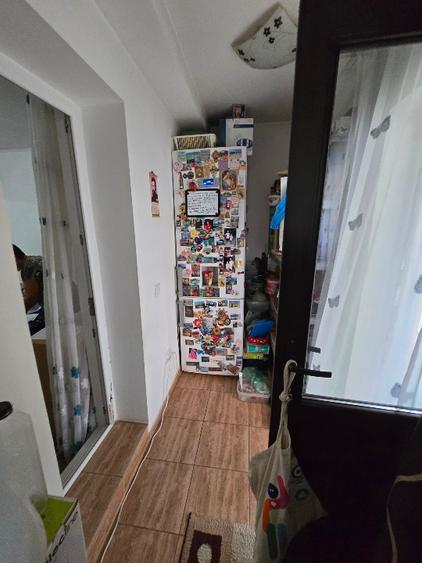 Apartament cu 2 camere decomandat în Războieni