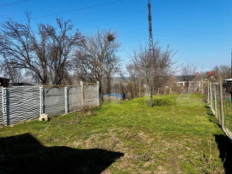 Casă individuală cu 5 camere cu Canalizare în Nord-Vest