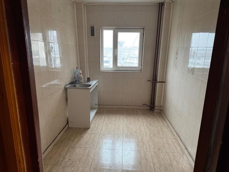 Apartament cu 2 camere semidecomandat în Dristor