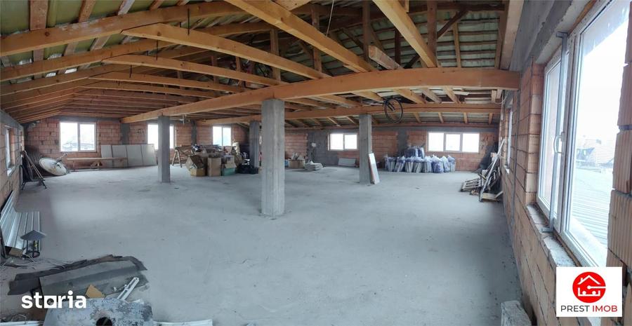 Spațiu comercial, de 730 mp, în Central