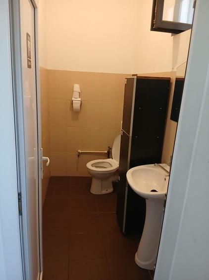 Spațiu comercial, de 100 mp, în Central