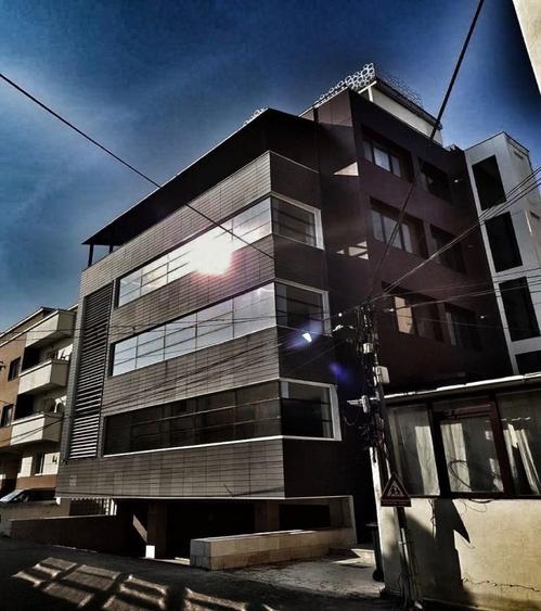 Apartament cu 21 camere decomandat în Herăstrău