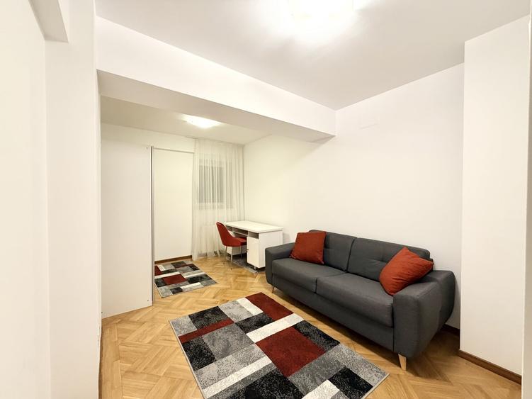 Apartament cu 3 camere semidecomandat, mobilat în Herăstrău