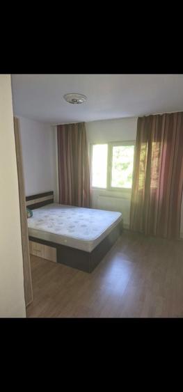 Apartament cu 2 camere decomandat în Letea Veche