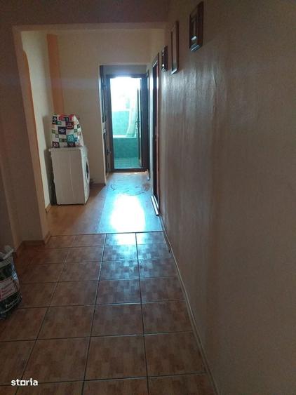 Apartament cu 3 camere decomandat în Micro 18