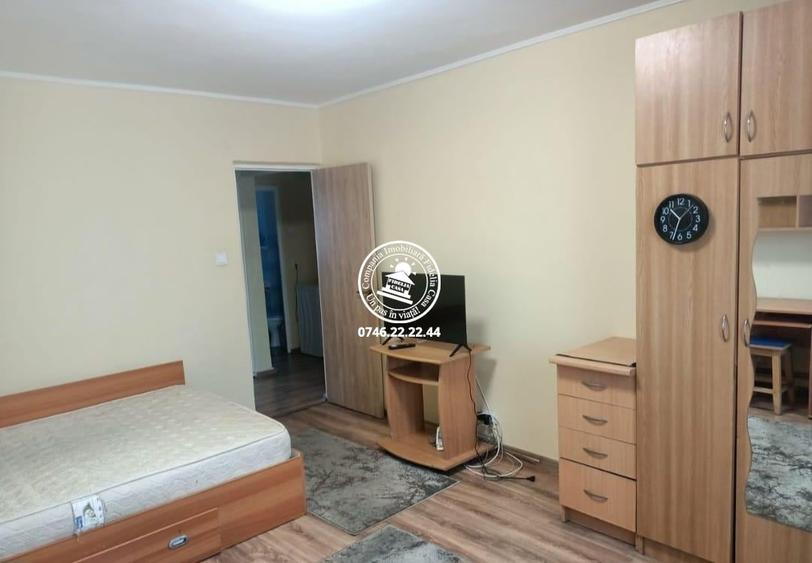 Apartament cu 2 camere decomandat, mobilat în Gară