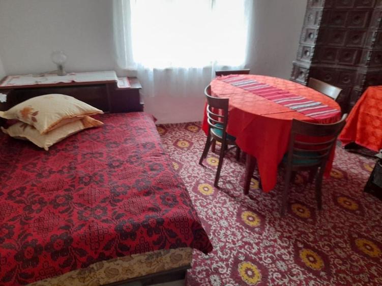 Casă cu 4 camere în Merei