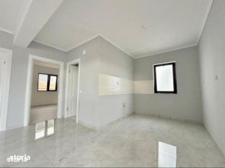 Casă cu 3 camere cu Teren 220 Mp în Central