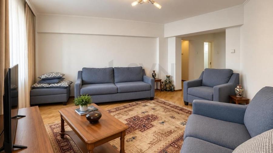 Apartament cu 4 camere decomandat, mobilat în Cișmigiu
