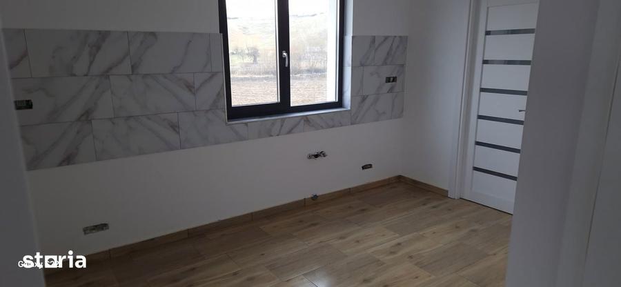 Casă cu 4 camere cu Teren 530 Mp în Central