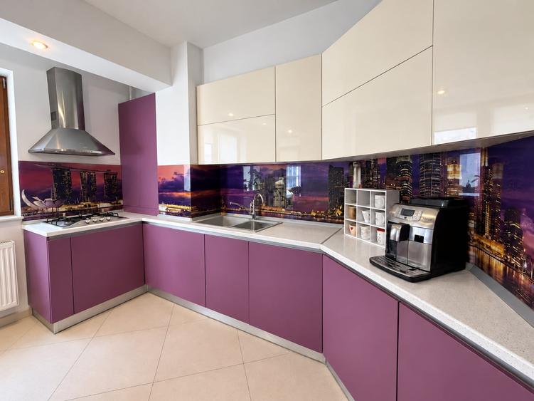 Apartament cu 4 camere decomandat, mobilat în Energia