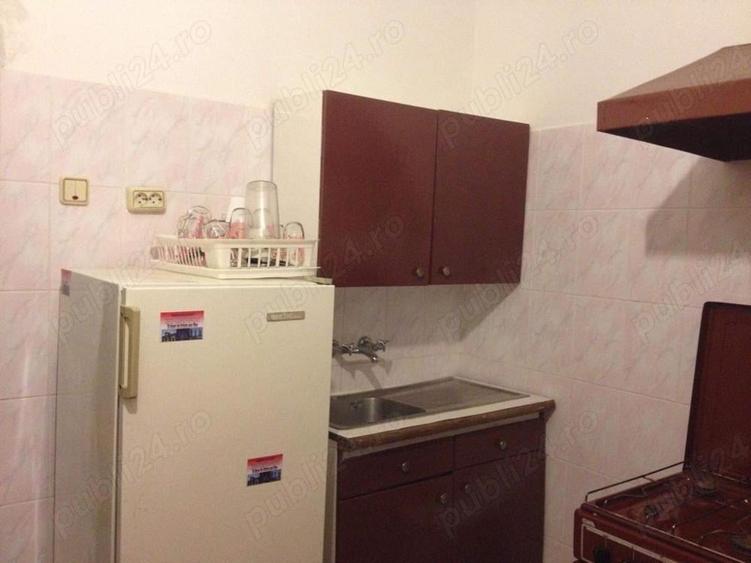 Casă cu 3 camere cu Teren 2300 Mp în Grădiștea