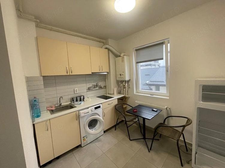 Garsonieră decomandată în Central