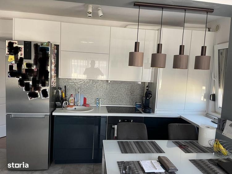 Apartament cu 3 camere în Dudu