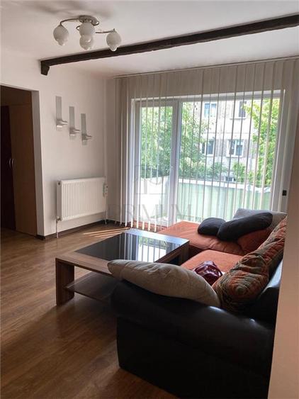 Apartament cu 3 camere decomandat în Dacia