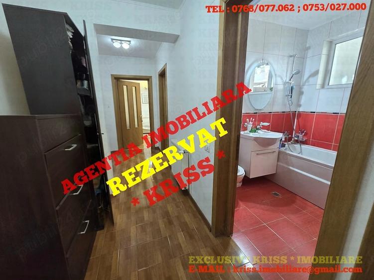 Apartament cu 2 camere decomandat în Craiovei