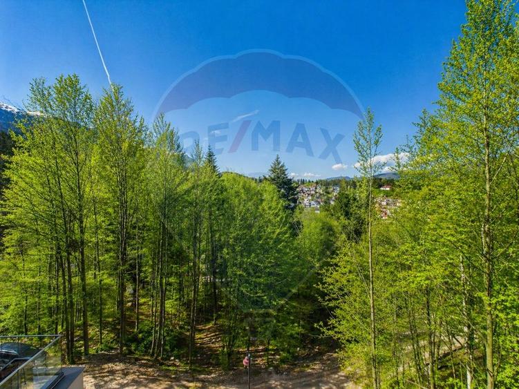 Apartament cu 4 camere decomandat în Calea Moroieni