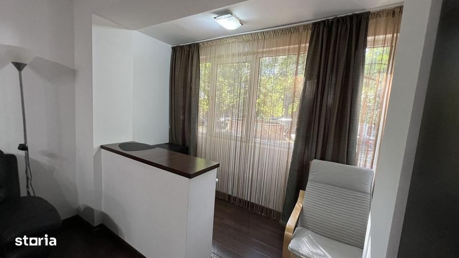 Apartament cu 2 camere semidecomandat în Constructorilor