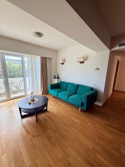 Apartament cu 3 camere decomandat, mobilat în Străulești