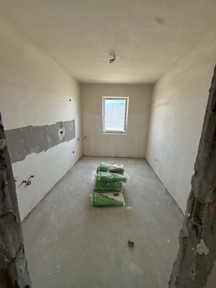 Apartament cu 2 camere decomandat în Dobroești