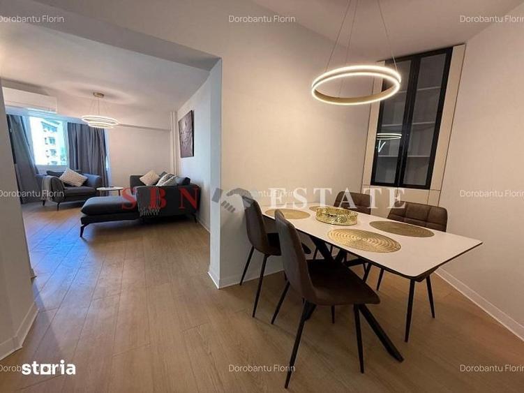 Apartament cu 3 camere semidecomandat în Decebal