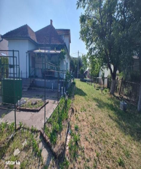 Casă cu 5 camere cu Teren 250 Mp în Baia de Criș