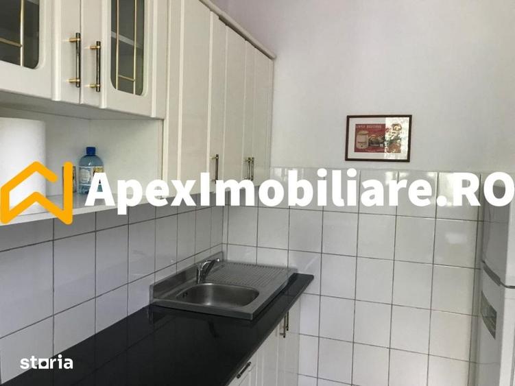Apartament cu 2 camere semidecomandat în Giurgiului
