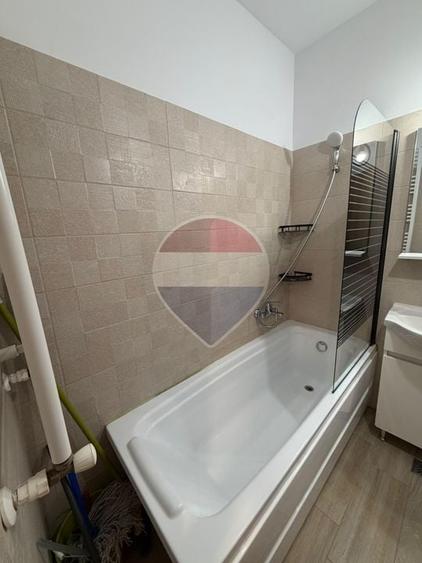 Apartament cu 2 camere decomandat în Militari