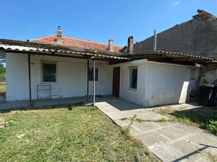 Casă cu 3 camere cu Teren 570 Mp în Central