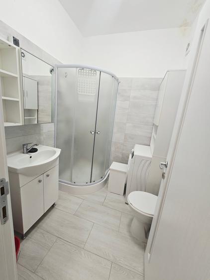 Apartament cu 2 camere semidecomandat în Militari