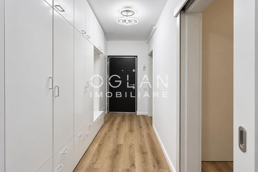 Apartament cu 4 camere, mobilat în Piața Cluj