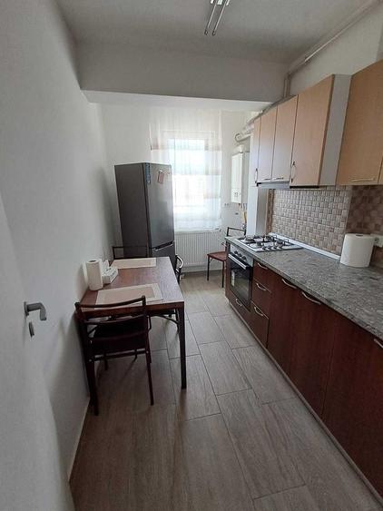 Apartament 3 camere de inchiriat Drumul Osiei Sector 6, 600 /luna - 7