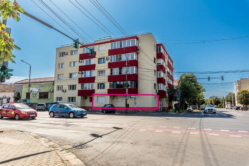 Apartament cu 2 camere decomandat în Central