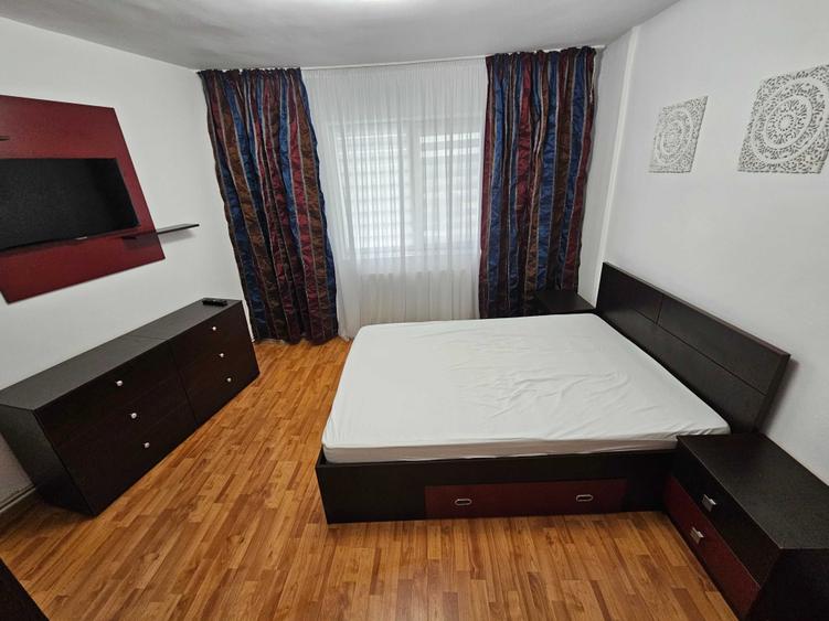 Apartament cu 3 camere decomandat în Ultracentral