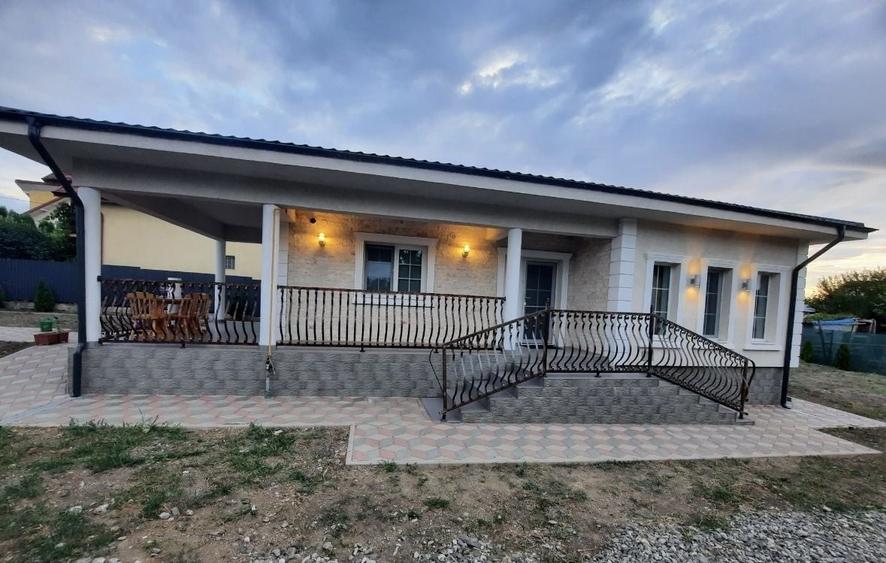 Casă cu 4 camere cu Teren 459 Mp în Lunca Cetățuii