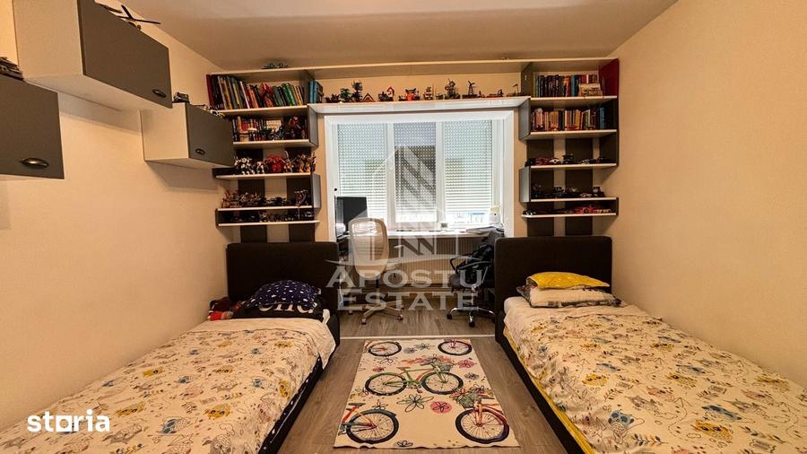 Apartament cu 2 camere decomandat în Lugojului