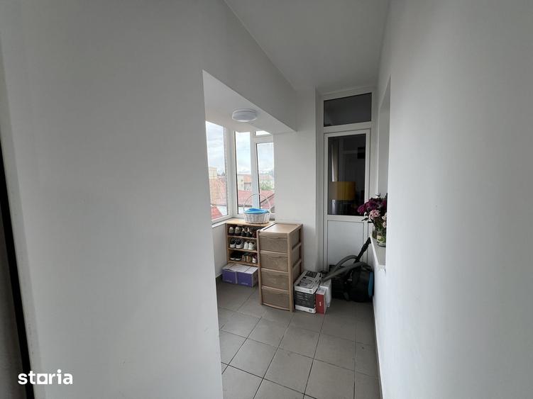 Apartament cu 2 camere decomandat în Turnișor