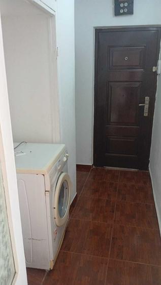 Garsonieră semidecomandată în Unirii Sud