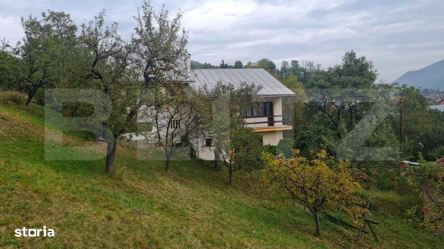 Casă cu 4 camere în Cormaia