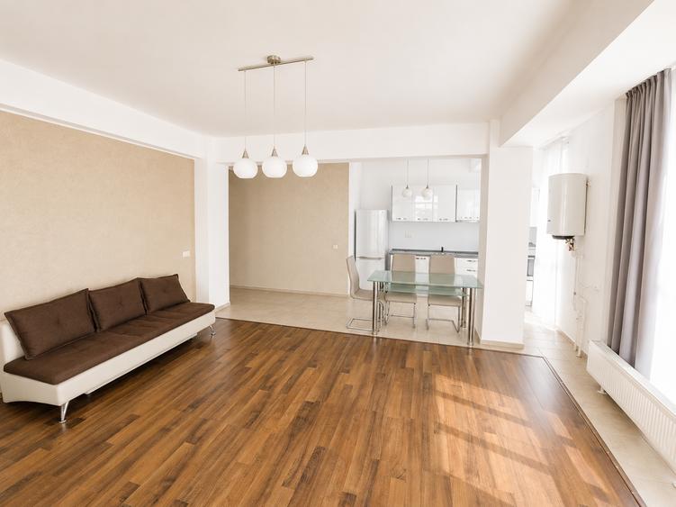 Apartament cu 2 camere semidecomandat în Iancu Nicolae