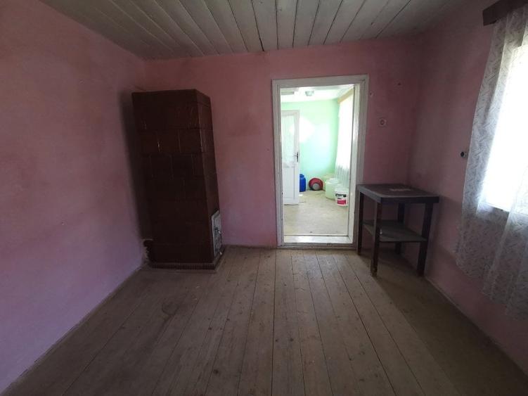 Casă individuală cu 2 camere cu Teren 1170 Mp în Central